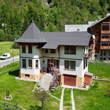 アラーニャ・ヴァルセージア L'Aria Di Casa Bed & Breakfast エクステリア 写真
